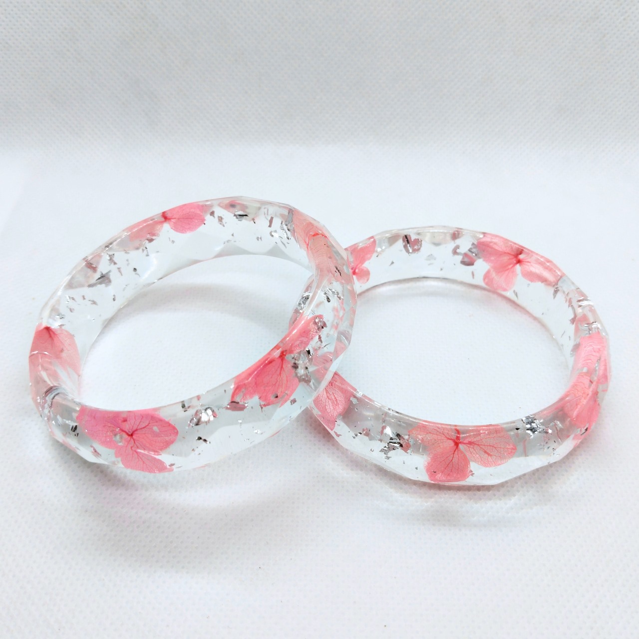 Premium Resin Bangles Only 1 Pcs Premium Resin Bangles Only 1 Pcs